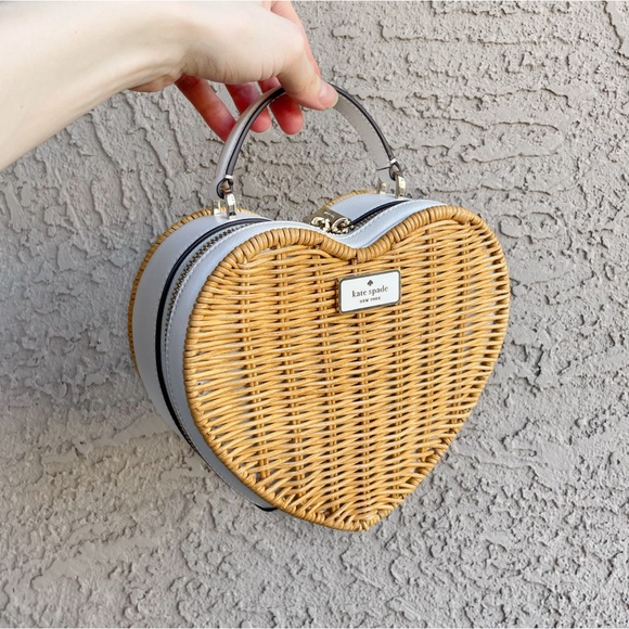 KATE SPADE Tan Wicker White Leather Heart Shaped Love Shack Woven Crossbody Bag - Picture 11 of 17